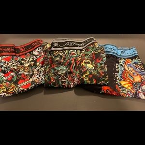 Ed Hardy men’s boxer briefs (3) in size small.